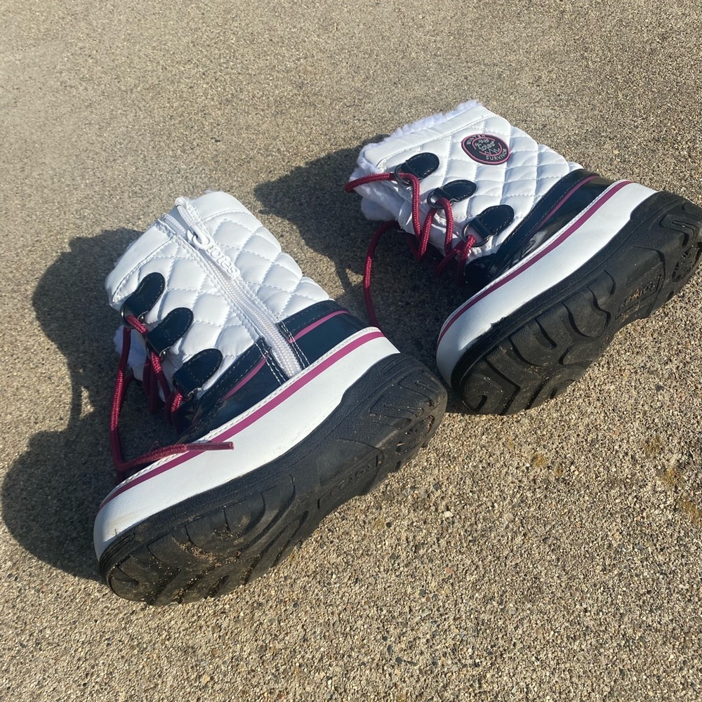 Toddler snow boots size 8